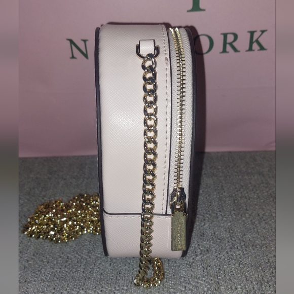 Last one! Kate Spade Love Shack Mini Heart Light Pink Crossbody in Light Pink - Picture 6 of 9